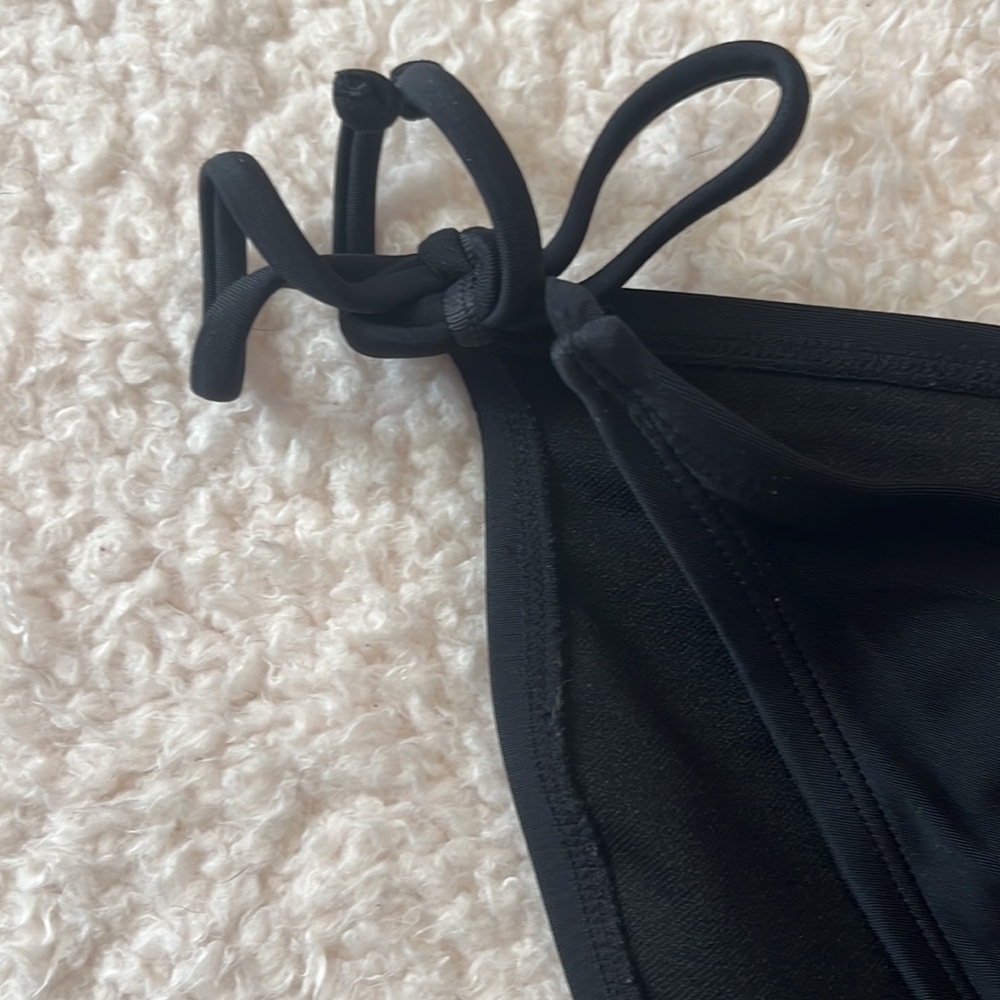 Set of 2 Xhilaration Black string bikini bottom - Picture 4 of 6